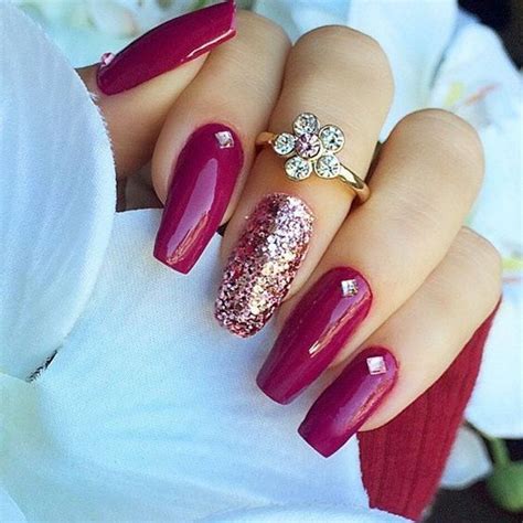 After painting your nails in your favorite red, let the lacquer dry and add a horizontal swipe in a matte topcoat for a contrasting finish. Red Gloss Glitter Nails Pictures, Photos, and Images for ...