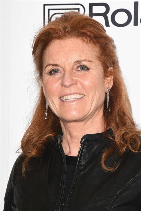 Последние твиты от sarah ferguson (@fergusonnews). Sarah Ferguson Rare New 2020 Family Photo With Prince Andrew
