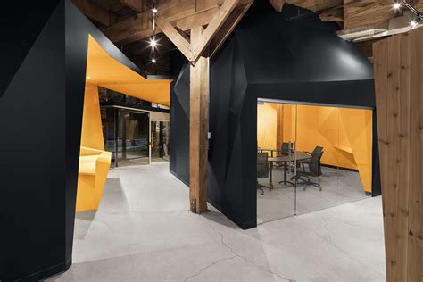 Pixmob Office Design By Jean De Lessard Designers Créatifs Commercial