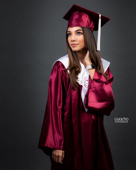 Graduación Graduation Picture Poses Cap And Gown Pictures Grad