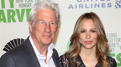 Richard Gere Net Worth Wealth And Annual Salary 2 Rich 2 Famous