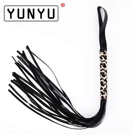 Hot Sale Sex Toys Adult Game Sexy Whip Pu Leather Leopard Grain Hand Shank Whip Flirt Sex