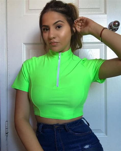 Jackie Figueroa On Instagram Shootin Stars All Around Her Top