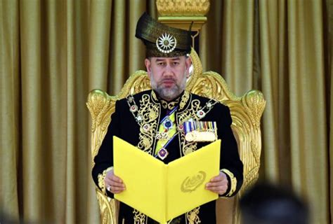 Agong's birthday is a public holiday that allows the malaysian citizens to show appreciation towards their king. "Dengan Ini, Beta Akan Menjalankan Seadil-Adilnya ...