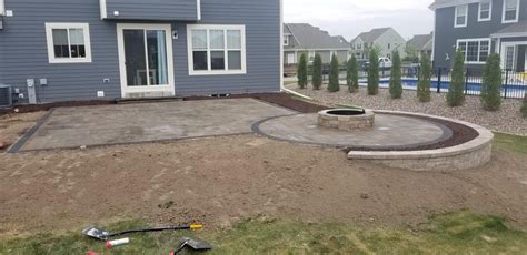 Paver Patio Retaining Wall And Gas Fire Pit Install All Belgard