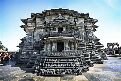 Poetry in Stone : Chennakesava Temple, Belur