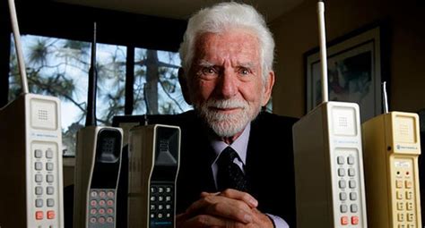 Marty Cooper creador del primer celular hace fantástico anuncio EPIC