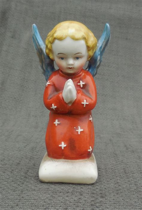 Beautiful Victorian Hand Painted China Praying Kneeling Angel Figurine