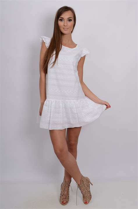 letnia sukienka haftowana z falbaną biała cocomoda pl odzież damska sukienki buty dodatki
