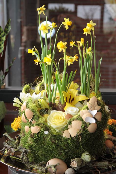 Pin By Jannie Beekman On Easter Spring Easter Flower Arrangements