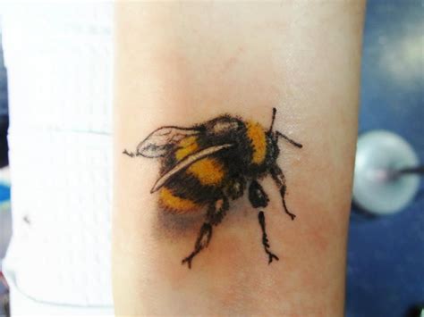 Realistic Bee Tattoos Designs Images Pictures Bumble Bee Tattoo