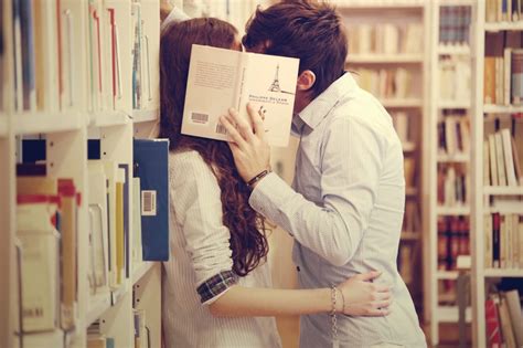 15 Reasons Why People Who Fall In Love In College Make The Best Couples Life N Lesson