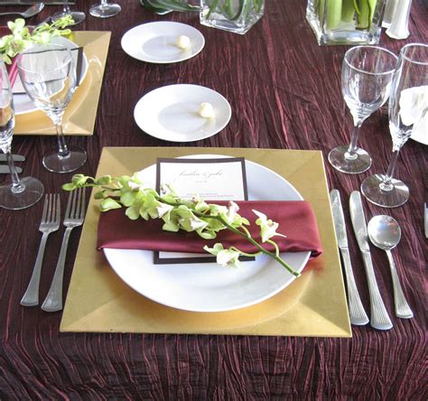Set a charger at each chair, centered over the place mats or placed 1 inch (2.54 cm) from the edge of the table and between the silverware setting. Pin on Tables Setting