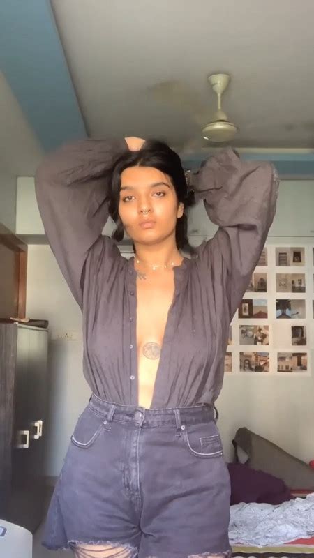Desi Nri Girl Sexy Tits Show In Grey Tshirt