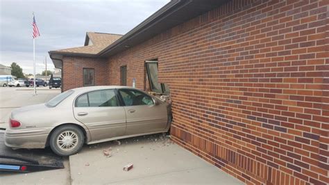 Man Crashes Car Through Brick Wall Escapes Injury Kneb