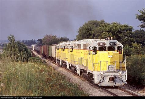 Cic 111 Cedar Rapids And Iowa City Railway Emd Gp35 At Fairfax Iowa By Erik Rasmussen Cedar