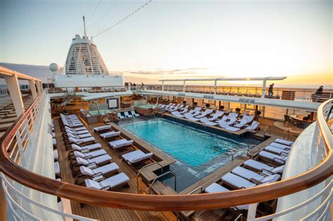 8 Of The Worlds Most Luxurious Cruise Ships Mundy Cruising
