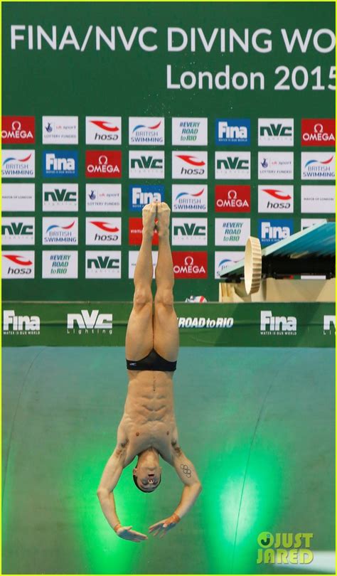 Photo Tom Daley Shows Off Ripped Body After Winning Gold 16 Photo