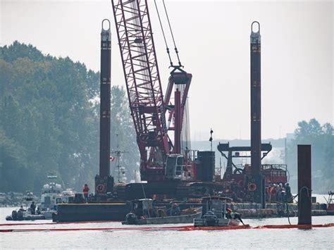 Crews Assessing Overturned Tugboat For Fuel Leak In Fraser River Vancouver Sun