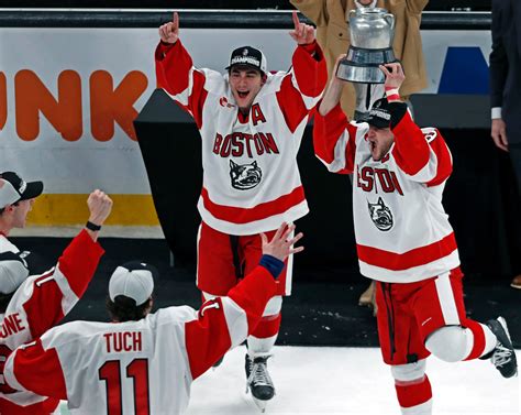 watch boston university men s hockey celebrate winning beanpot title