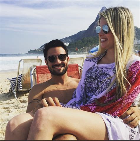 EGO Bárbara Evans curte dia de sol com o namorado Fabrício Assunção notícias de Famosos