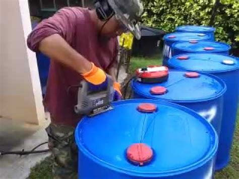 20 liter drum drum plastik untuk air plastik air 5 galon ember ember. Teknik memotong tong drum plastik - YouTube