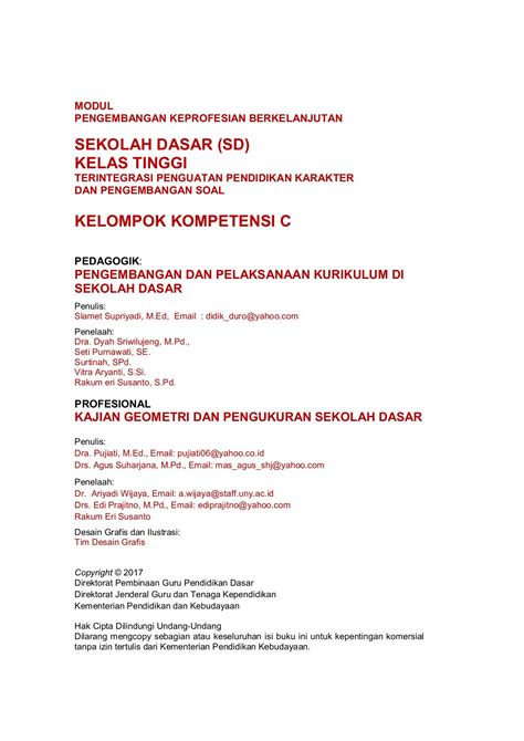 Dari beberapa penjabaran mengenai faktor karakterisitik baik itu mater, media, maupun peserta didik maka media yang sesuai adalah modul karena dinilai cocok digunakan pada mata pelajaran dasar desain grafis materi Modul Dasar Desain Grafis Kurikulum 2013 Revisi 2017 ...