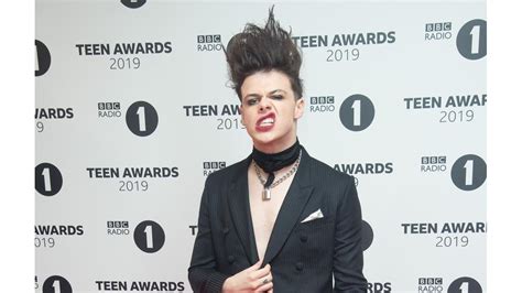 Yungblud No One Should Be Judged For Their Sexuality 8days