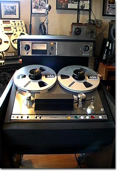 fellow vintage audio buff vladimir from estonia posted a video on facebook this morning of an