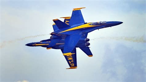 How To Attend Great Florida Air Show To Feature Blue Angels F 16 At