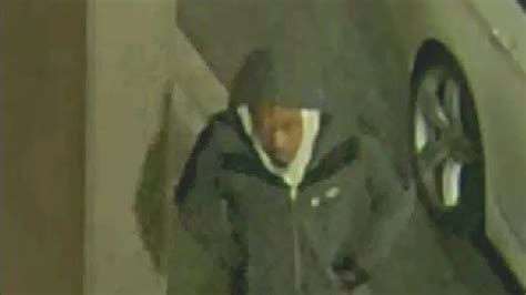 Nypd Employees Tied Up During Robbery At Bay Plaza Mall