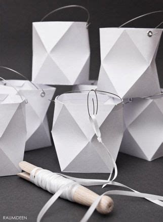 Pony pferd laterne bastelanleitung mit bastelvorlage von kerstinbremer de zur deko furs kinder. Origami-Lampion (mit Faltvorlage | Origami laterne ...