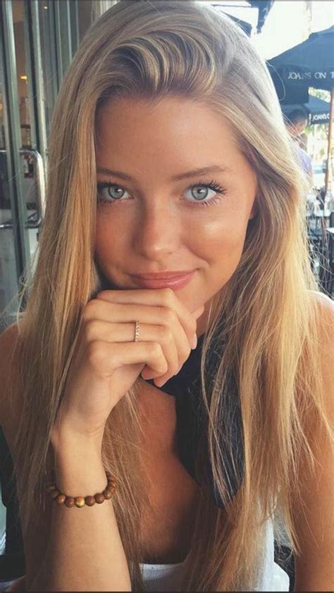 Pin By Bern Ray On Visages Blonde Hair Girl Beauty Blonde Hair Blue Eyes