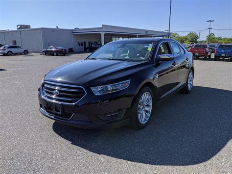 Pre Owned 2017 Ford Taurus Limited With Navigation