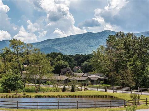 Givens Highland Farms Black Mountain NC - CCRC in North Carolina