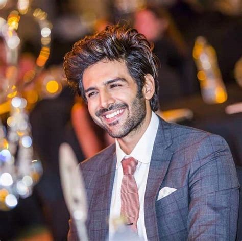 20 Best Winter Wedding Outfits For Men For Guest Wedding