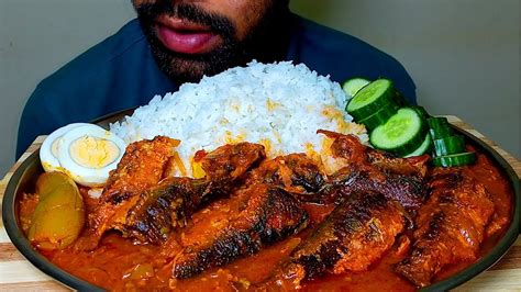 Eating Fish Curry With Rice Hungrypiran Youtube