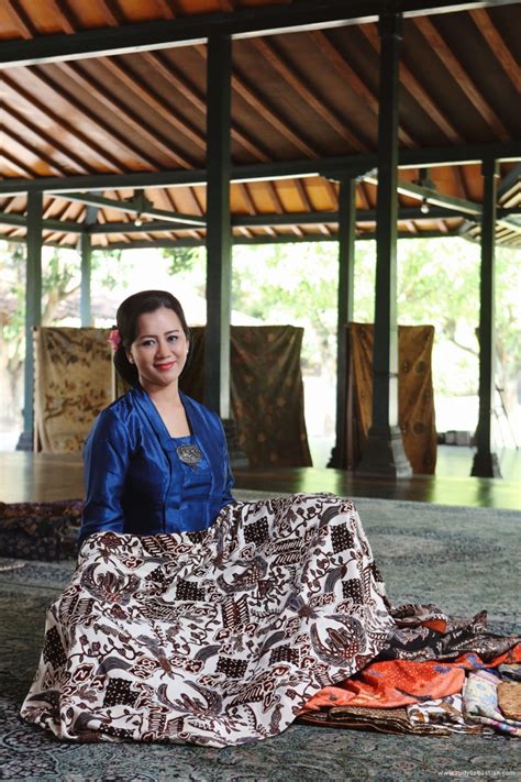 3 Facts About Yogyakartas Kraton Princess Gkr Mangkubumi Tatler Asia