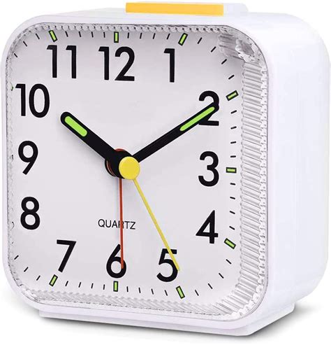 Rbnana Silent Alarm Clock Battery Powered Non Ticking Alarm Clocks