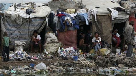 Analisis pest atau pestel merupakan alat sederhana dan efektif untuk mengidentifikasi kekuatan eksternal yang mana yang mungkin dapat mempengaruhi bisnis anda. Alerta por un brote de peste que ha matado a 20 personas ...