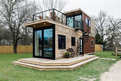 Une Mini Maison Faite De Deux Containers Tiny House France