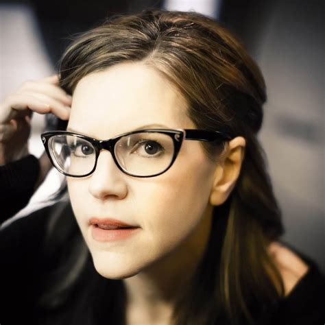 Introducing Lisa Loeb The Partner Of The Year 2023