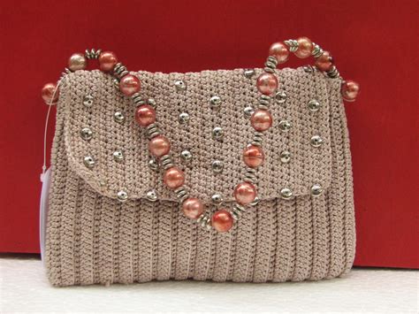 DISHA FOUNDATION : Handmade crochet bags