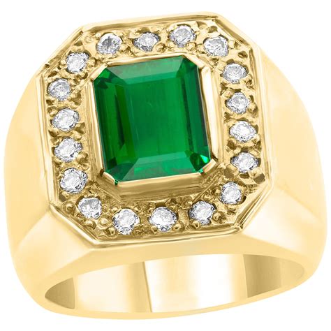 Agl Certified 225 Ct Minor Traditional Colombian Emerald Diamond 18 K