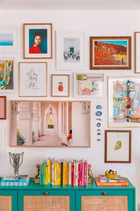 How To Make A Gallery Wall A Guide To Selecting Arranging Hanging