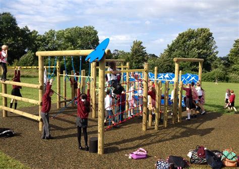 Trim Trails And Climbing Frames For Schools Pentagon Play