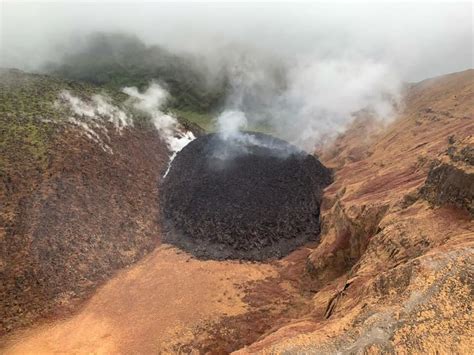 Vincent island saint vincent and the grenadines. Soufrière St. Vincent volcano (West Indies, St. Vincent ...
