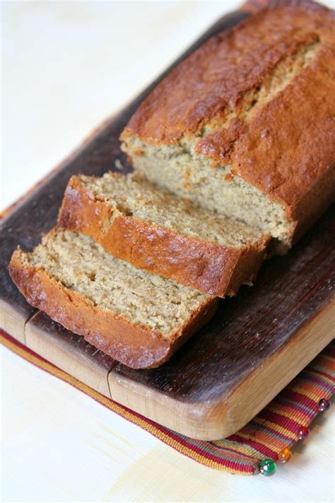 The very best way to use up overripe bananas this bread is tender and packed full of flavor! Mom's Banana Nut Bread Recipe - RecipeGirl
