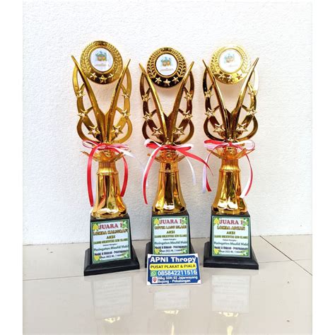 Jual Piala Set Lomba Juara 1 2 3 Trophy Lengkap Stiker Pita Merah Putih Shopee Indonesia