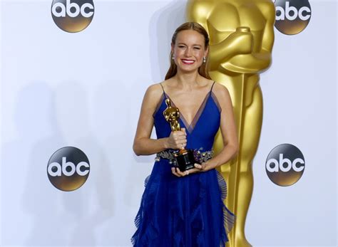 Brie Larson Hugged Each Sexual Assault Victim At The Oscars Fame Focus